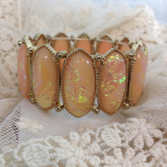 Iridescent Foil Glass Stretch Bracelet - Picture 5 of 6